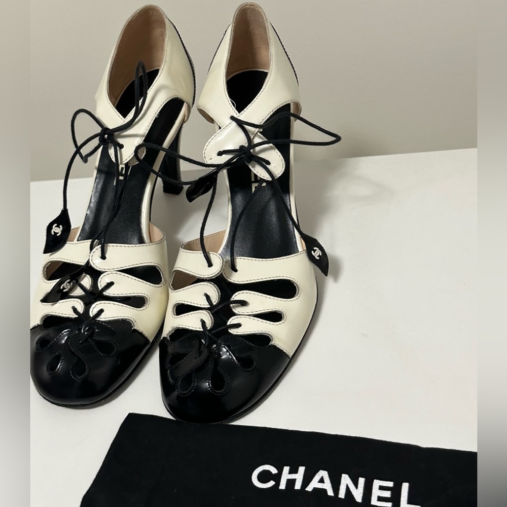 Chanel Vintage shoes - size 7 1/2